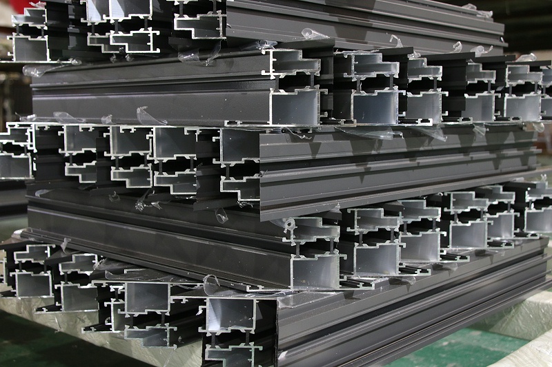 樓上樓高端門窗-樓上樓門窗怎么樣？可以定制鋁門窗嗎？