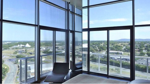 工程門窗中后裝法是什么意思？承接工程門窗項目有必要搞懂的后裝法。