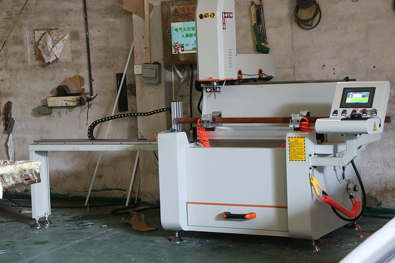 真正懂門窗的人，家里都在用這種鋁合金門窗！