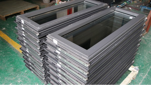 工程門窗廠家價(jià)格越貴越有保障嗎？-樓上樓門窗