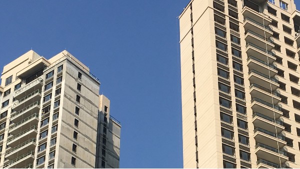 工程門窗如何實(shí)現(xiàn)規(guī)?；亩ㄖ粕a(chǎn)?樓上樓有妙招!